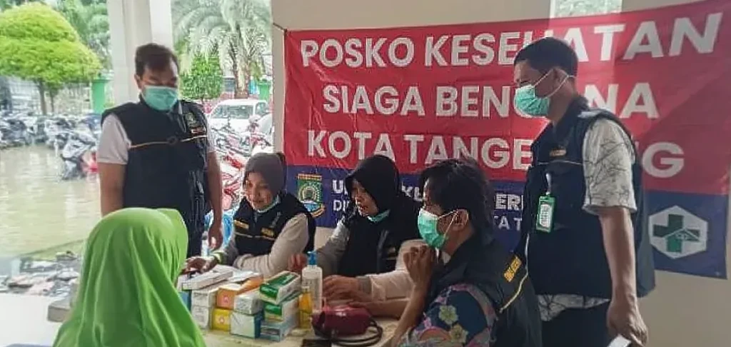 Dinkes Kota Tangerang Siagakan Posko Kesehatan untuk Warga Terdampak Banjir