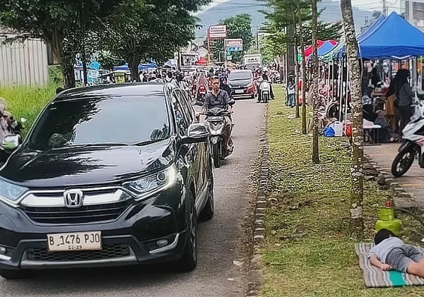 Polsek Waringinkurung Gelar Patroli Dialogis, Antisipasi Kemacetan dan Kamtibmas Ramadhan