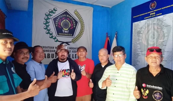 PWI Kota Serang Perkuat Sinergi Lewat Silaturahmi ke PWI Kabupaten Lebak