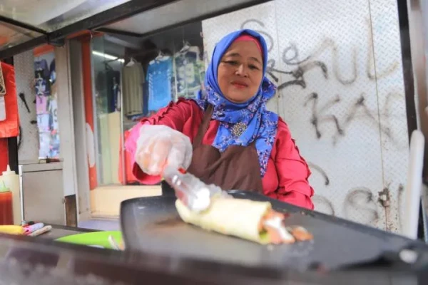 Kebab Fanisdia, Surga Kebab di Taman Elang Periuk yang Menggugah Selera