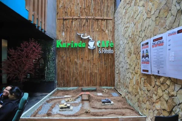 Karinda Cafe & Resto, Tempat Makan Keluarga dengan Fasilitas Hiburan Diecast yang Interaktif