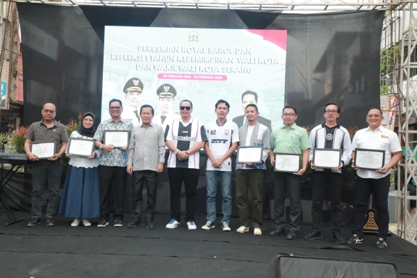 Wali Kota Serang Berikan Penghargaan kepada Perangkat Daerah