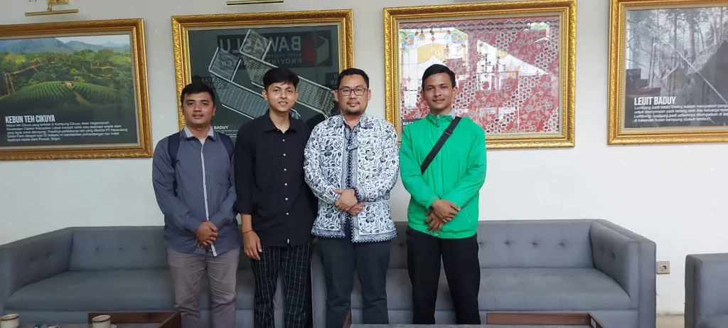 Ketua Bawaslu Provinsi Banten Memberikan Motivasi Kepada Mahasiswa.