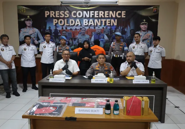 Polda Banten Bongkar Pengoplosan BBM Pertamax di SPBU Ciceri, Dua Tersangka Ditangkap